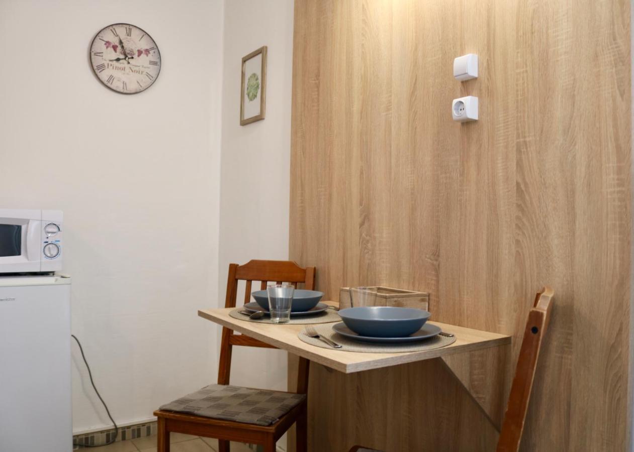 Szabadsag Apartman Печ Екстер'єр фото